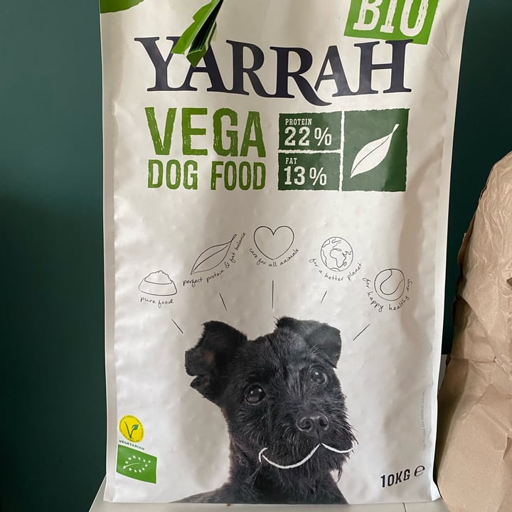 photo of Yarrah bio yarrah vega dog food shared by @ioulia on  24 Jan 2022 - review