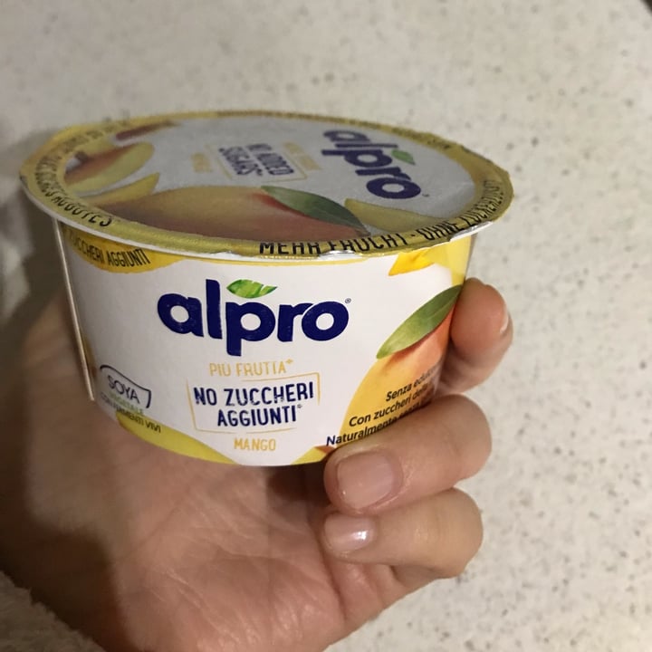 photo of Alpro Mango Yogurt (No Added Sugars) shared by @elisabetth on  12 Dec 2021 - review