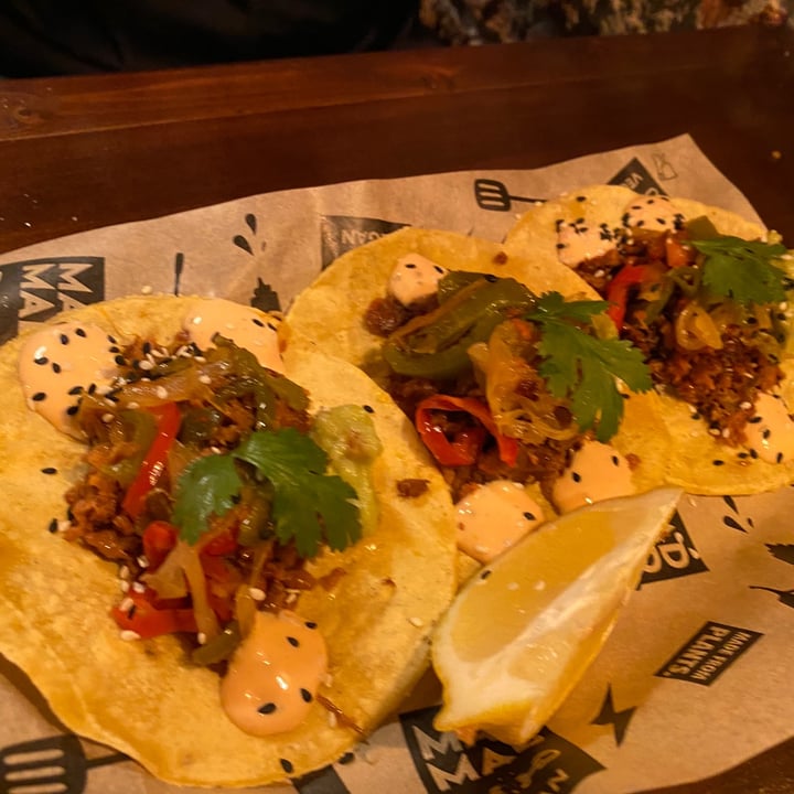 photo of Mad Mad Vegan The Mad Tacos - Beyond Carnitas shared by @irenevegan on  07 Sep 2020 - review