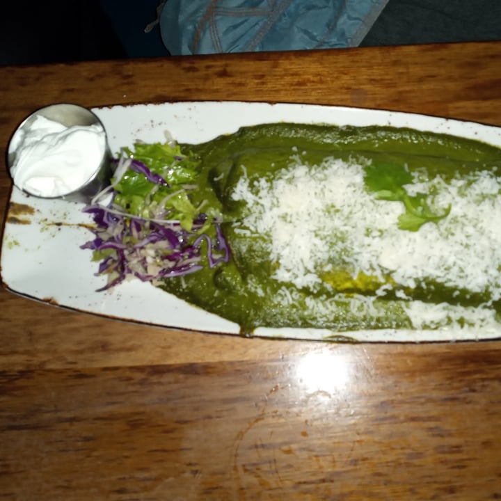 photo of El Burro Greenpoint Spicy bean verde enchilada shared by @fruitfulfig on  30 Sep 2020 - review