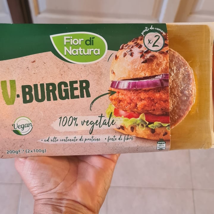 photo of Fior di Natura V-Burger shared by @cicciomalu on  20 Jun 2022 - review