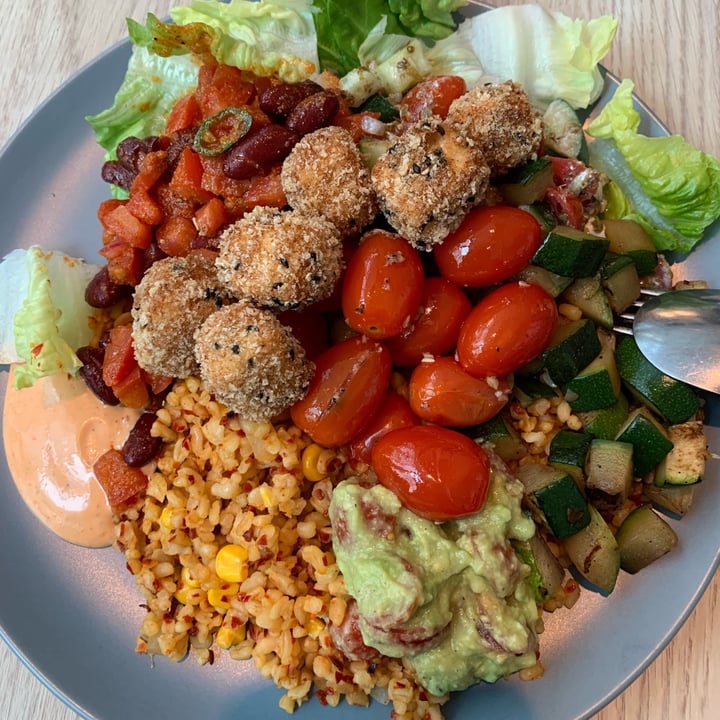 photo of Avorush BYO vegan bowl shared by @kminz1312 on  03 Dec 2021 - review