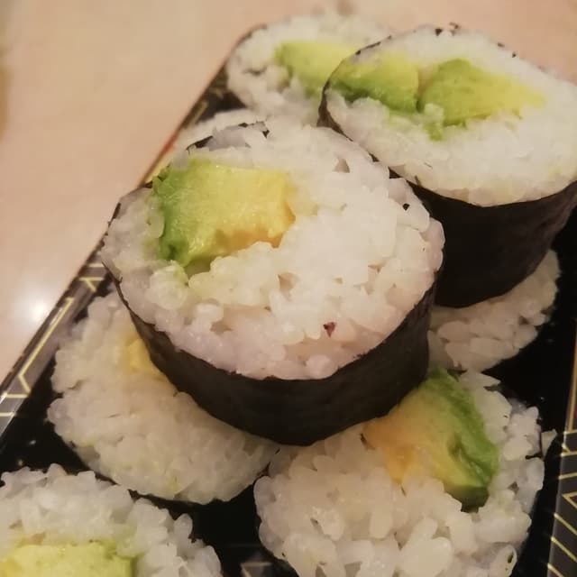 「Maki Aguacate」の料理の写真