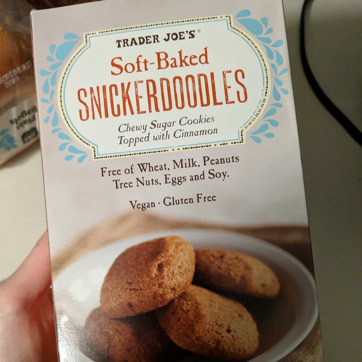 review photo of Trader Joe's Soft Baked Snickerdoodles shared by @christinethevegan on 13 Nov 2020 - review