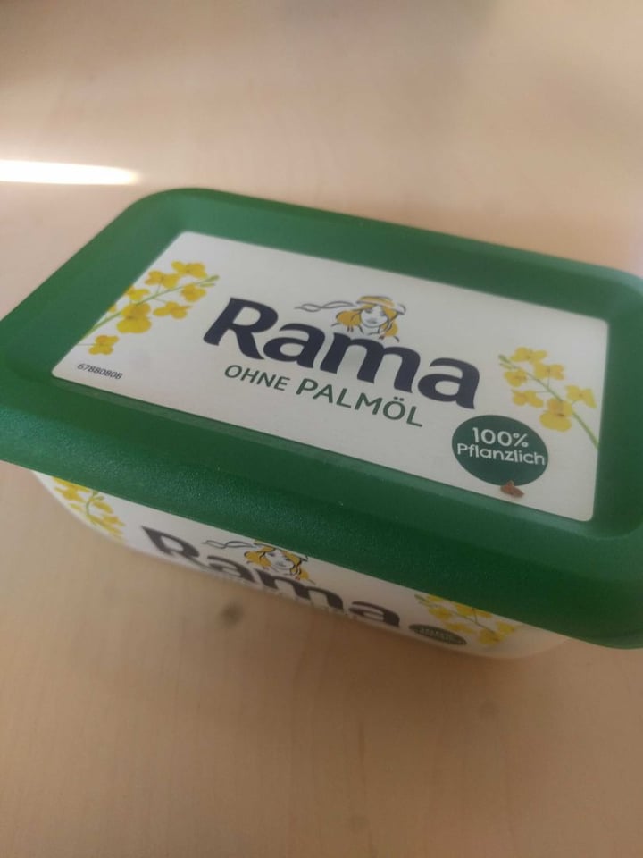 photo of Rama OHNE Palmöl 100% pflanzlich shared by @magicalme on  17 Apr 2020 - review