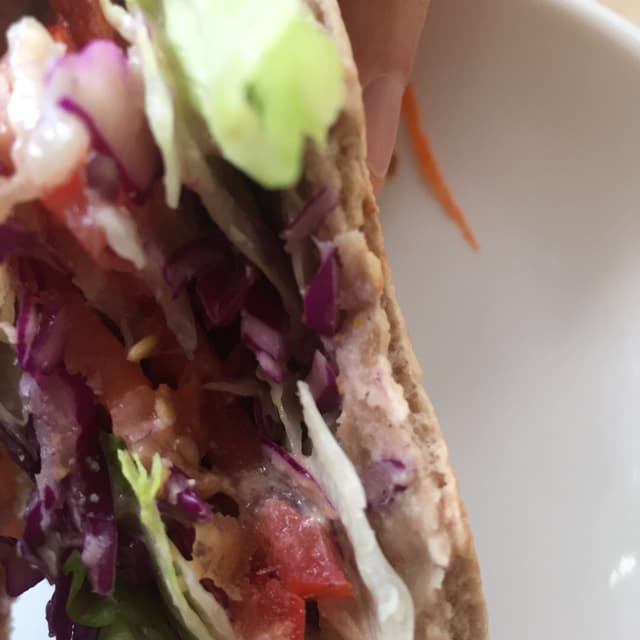 Foto del piatto “Tahini Salad Pita”