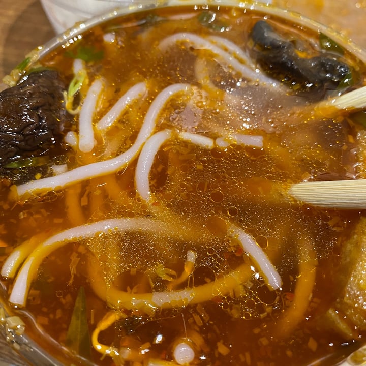 photo of Sen Vegan House Thai noodles shared by @abillionloves on  08 Jun 2021 - review