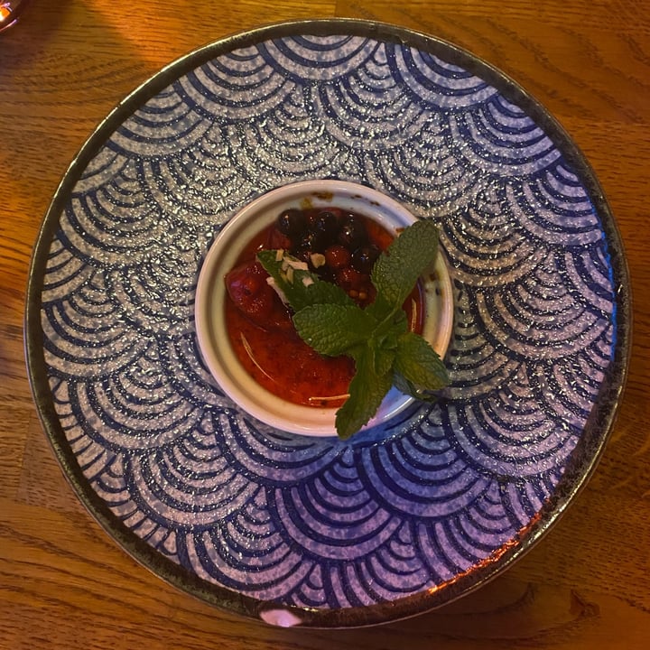 photo of Secret Garden Berlin | Vegan Sushi Happy Ending - Creme Brulee shared by @alecann on  17 Jun 2022 - review