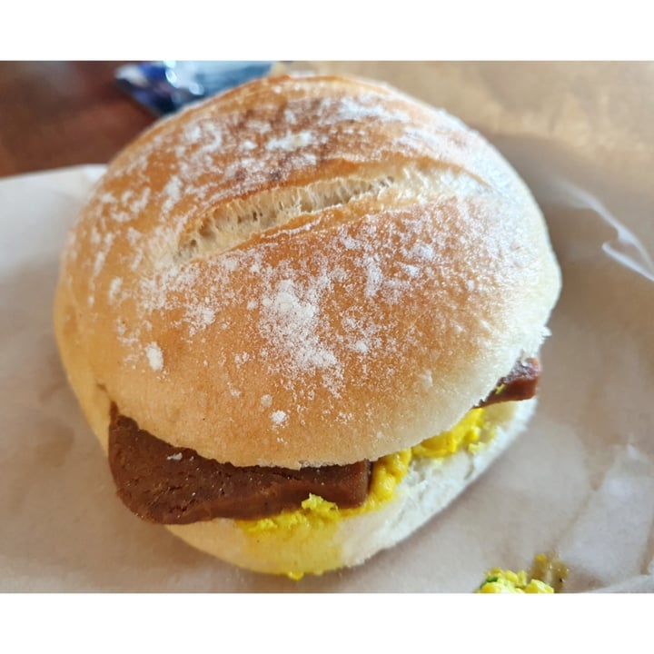 photo of Black Rabbit Lorne sausage & Nae Egg roll shared by @veganlmk on  30 May 2022 - review