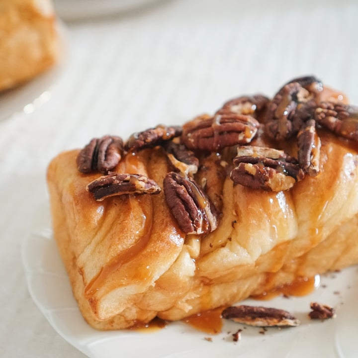 photo of The Vegano Bistro Caramel Pecan Brioche shared by @planv on  23 Aug 2021 - review