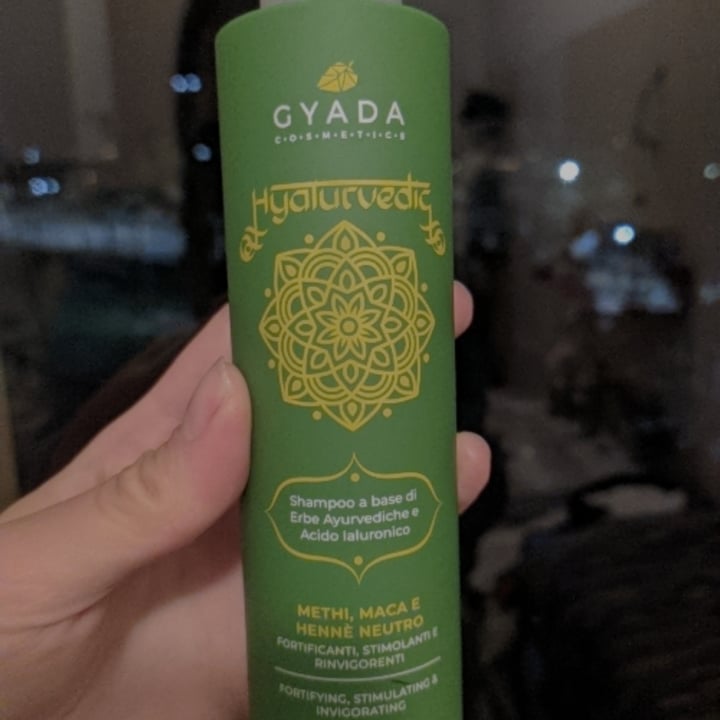 photo of Gyada Cosmetics Shampoo ayurvedico fortificante shared by @paulinaw333 on  10 Apr 2022 - review