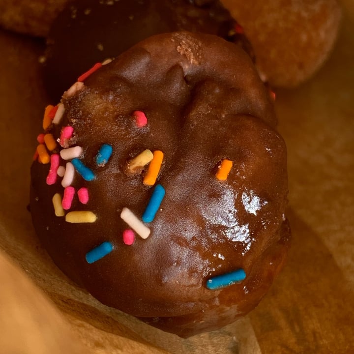 photo of Grumpy & Runt | Little Deli & Donuts Donut Holes shared by @anthea on  12 Jul 2021 - review