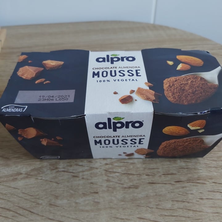 photo of Alpro Mousse de Chocolate con Almendras shared by @sandraliliana on  11 Mar 2021 - review