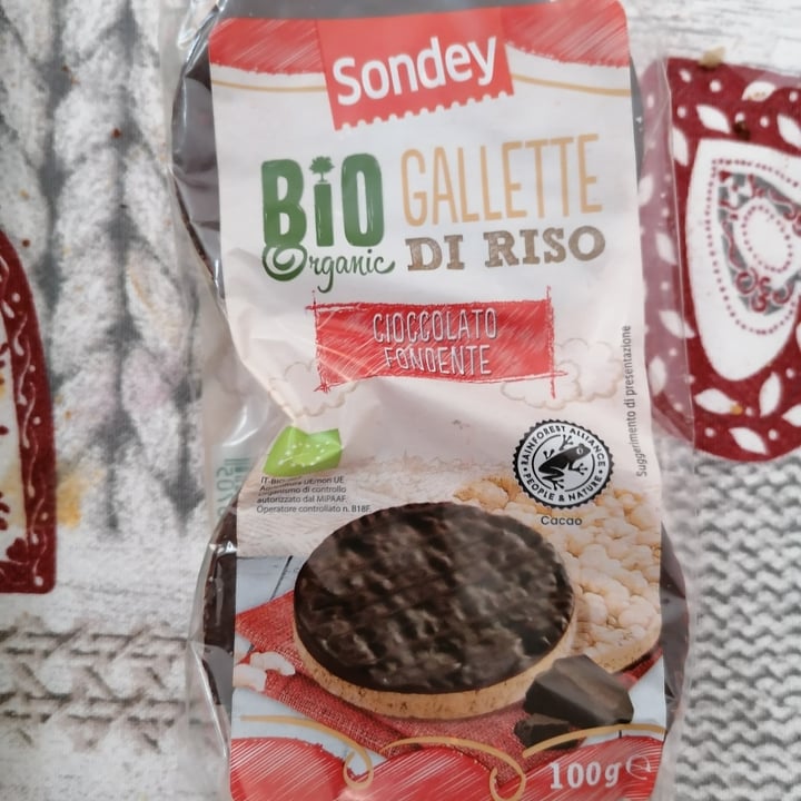 photo of Sondey Bio gallette di riso con cioccolato fondente shared by @ericaabillion95 on  04 Jun 2022 - review