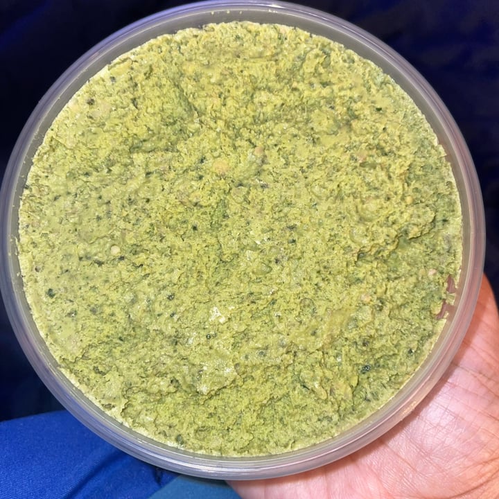 photo of Fred Meyer Spinach Hummus shared by @lakerslover77 on  30 Apr 2022 - review