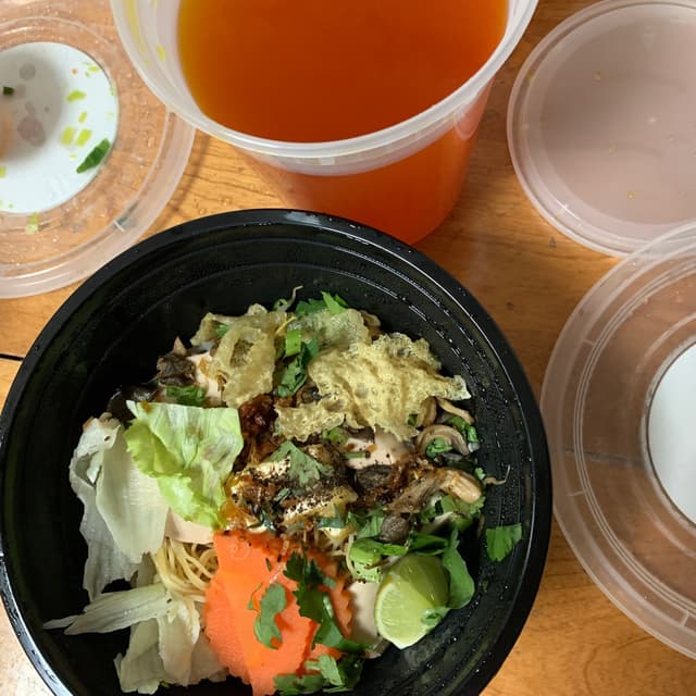Foto do prato “Satay noodle soup”