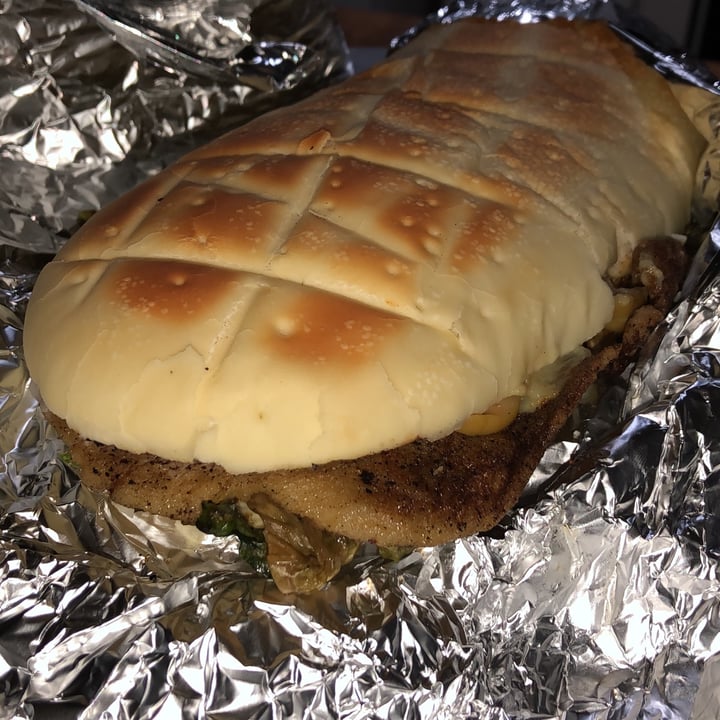 photo of California Bar Club Lomito vegano shared by @aranetalola on  02 Dec 2020 - review