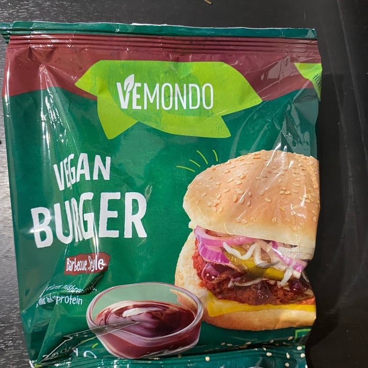 photo of Vemondo Burger vegan barbecue style shared by @frankier on  09 Jan 2022 - review