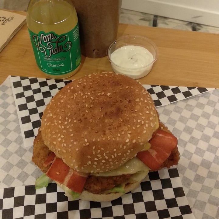 review photo of THUNDER VEGAN FOOD Vegan Fried Chik'n shared by @aryh on 11 Nov 2020 - review