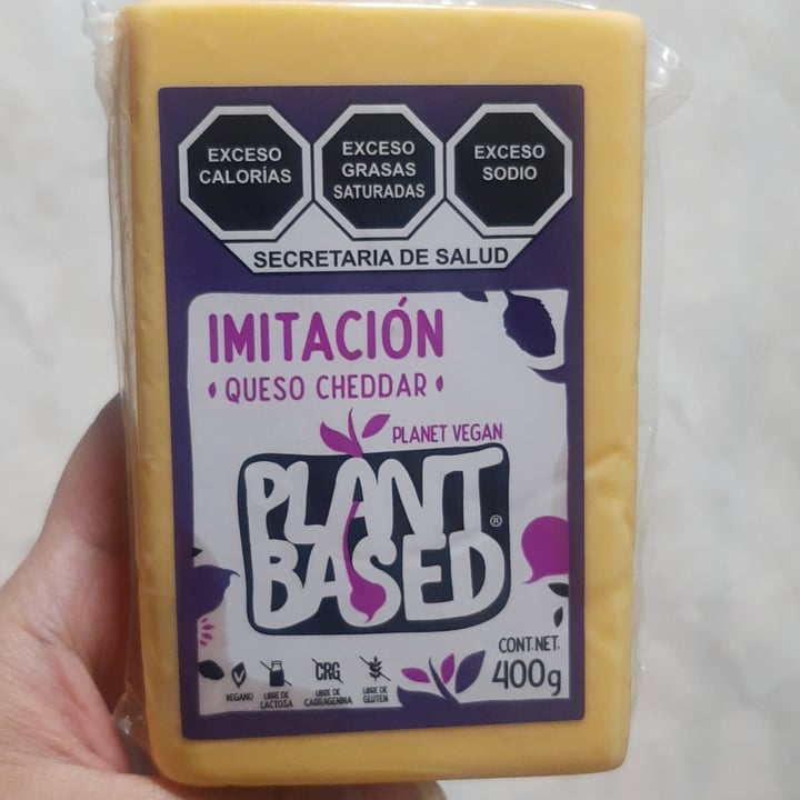 photo of Planet Vegan Plant Based Imitación Queso Cheddar shared by @monserrattr on  31 Jan 2021 - review
