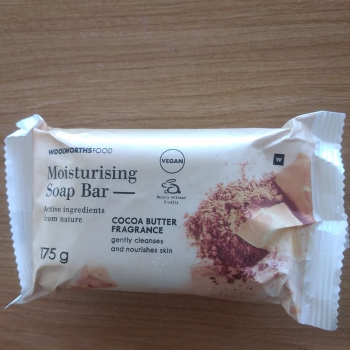 photo of Woolworths Moisturising Soap Bar Cocoa Butter Fragrance shared by @laurenbettyd on  12 Oct 2022 - review