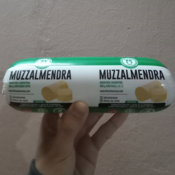 photo of Felices Las Vacas Mozzalmendra shared by @sofi1 on  12 Jul 2022 - review