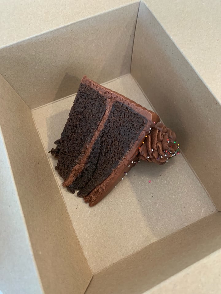 review photo of Spiral Diner & Bakery Chocolate Cake shared by @alitadetofu on 18 Sep 2019 - review