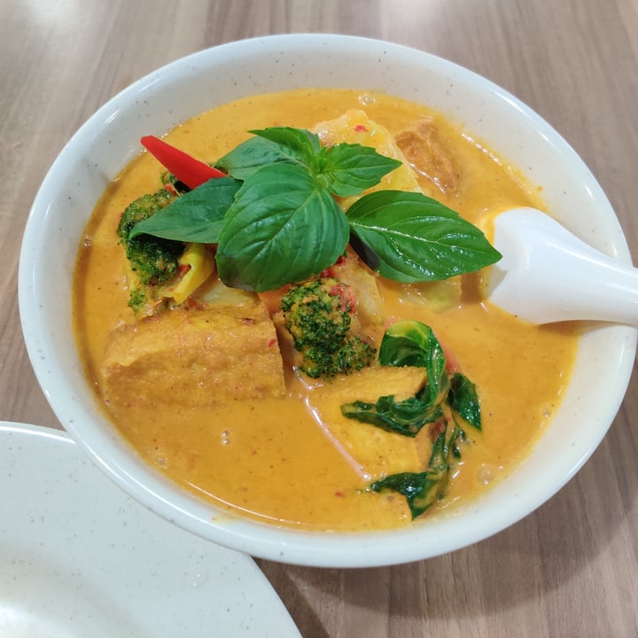 photo of Jai Thai Vegetarian Red Curry shared by @fourdollars on  28 May 2022 - review
