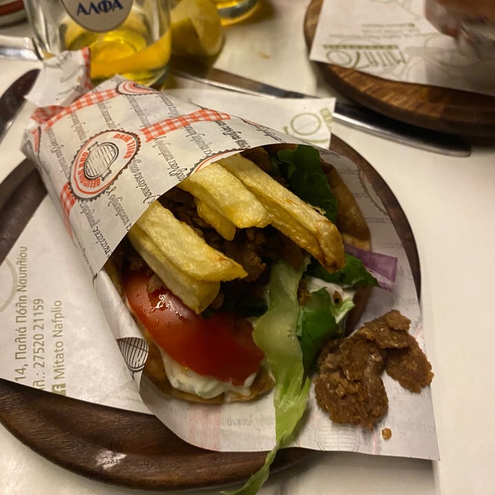 photo of ΜΙΤΑΤΟ Grill Restaurant Vegan pita gyros shared by @isabellaferri on  24 Aug 2022 - review