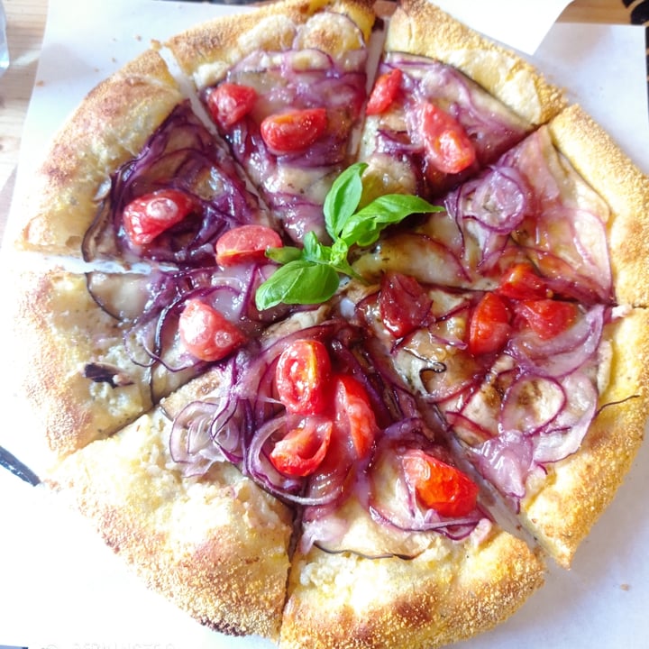 review photo of Pizza da Luca Pizza Vegana shared by @claretta99 on 30 Jan 2022 - review