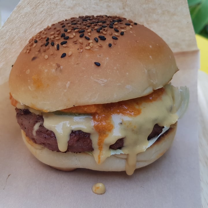 photo of Happy Cow! Vegan Burger Sai Gon Beyond Burger shared by @transit-future on  26 Feb 2021 - review