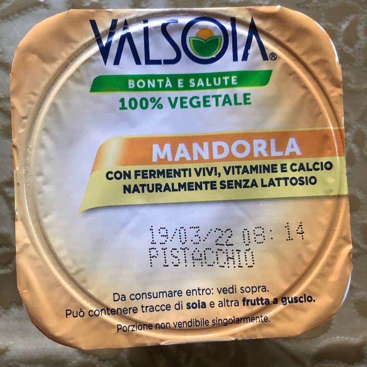photo of Valsoia Pistacchio Mandorla shared by @sara1304 on  11 Feb 2022 - review