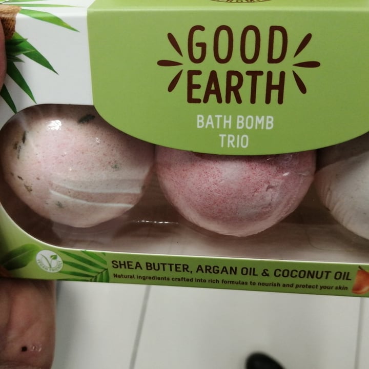 photo of Good earth Bath bombs shared by @nickyv on  03 Apr 2021 - review