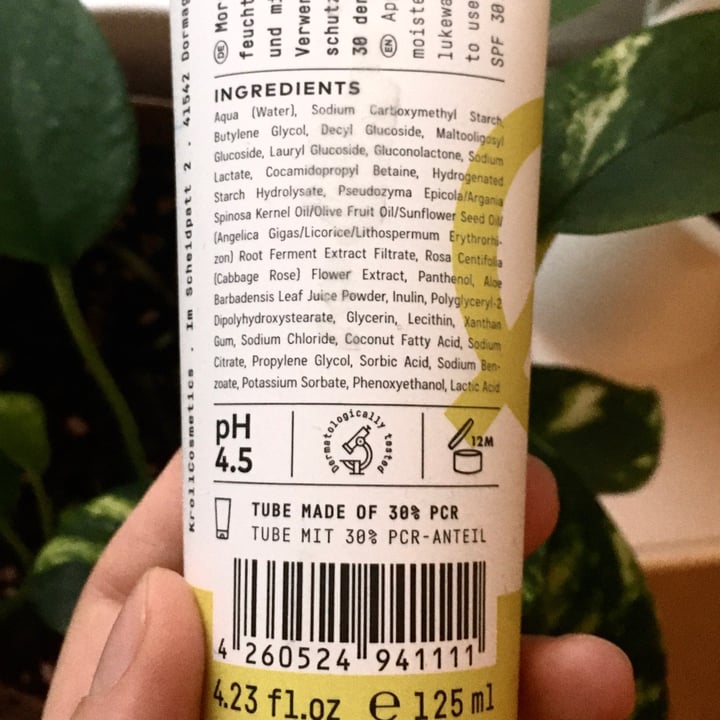 photo of Nø cosmetics AHA/PHA Peeling Cleanser shared by @ronschabe on  12 Nov 2021 - review