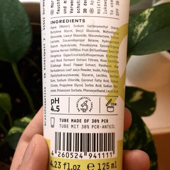 review photo of Nø cosmetics AHA/PHA Peeling Cleanser shared by @ronschabe on 12 Nov 2021 - review