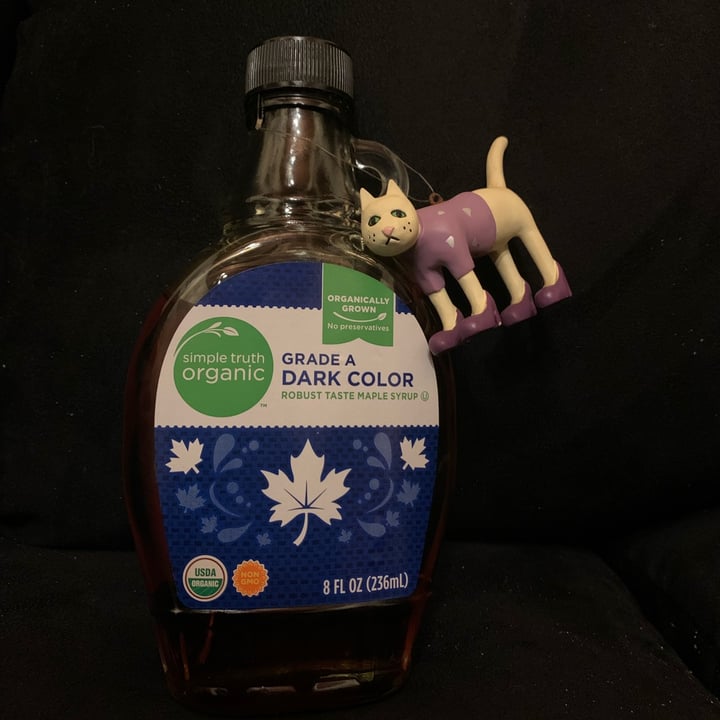 photo of Simple Truth grade A dark color robust maple syrup shared by @unejanie on  17 Jan 2022 - review