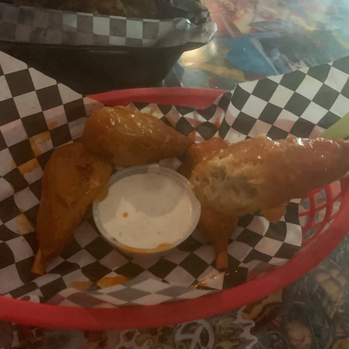 photo of Doomie's Home Cookin' Buffalo Legs shared by @ameth88 on  15 Feb 2021 - review