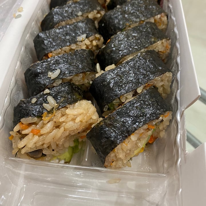 photo of Sushi-itto Isho Roll shared by @adhara on  06 Oct 2020 - review