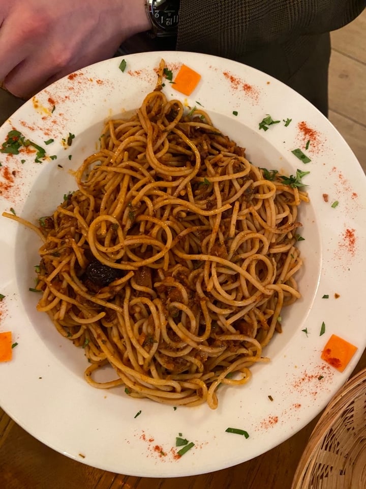 photo of Le Grenier de Notre-Dame Spaghetti Bolognaise shared by @plantbasedizy on  25 Dec 2019 - review