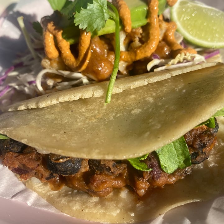 photo of El Burro Greenpoint Spicy bean taco shared by @shinnaivisser91 on  14 May 2021 - review
