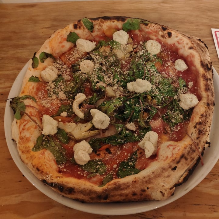 photo of Antica Pizzeria Nennillo Quattro vegani shared by @helogx on  13 Oct 2020 - review
