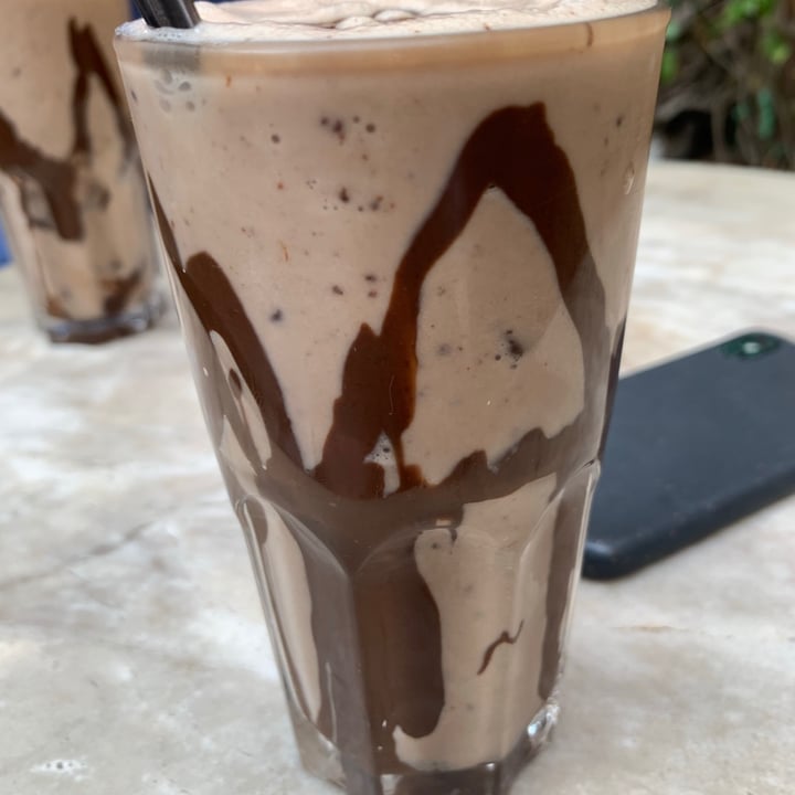 photo of Honest Chocolate Cafe Brownie Milkshake shared by @kaylynparbs on  07 Aug 2021 - review