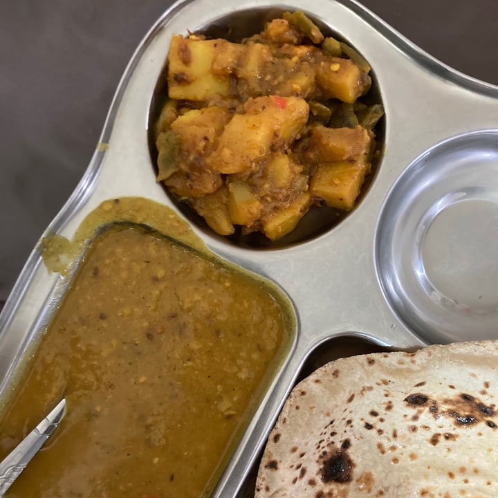 review photo of Redchilli food corner Veg Thali shared by @andeetheexplorer on 04 Sep 2021 - review