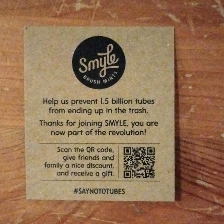 photo of Smyle Toothpaste shared by @naturalmentearia on  24 Mar 2022 - review