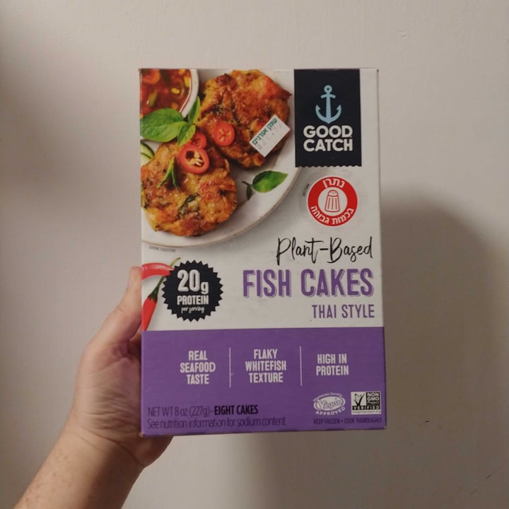 photo of Good Catch Plant-based Fishless Cakes Thai Style shared by @billiejeankeren1 on  13 Jan 2023 - review