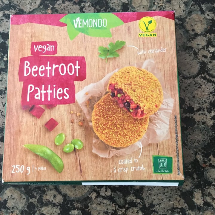 photo of Vemondo 2 vegan beetroot burgers shared by @grevegsnow on  21 Feb 2022 - review