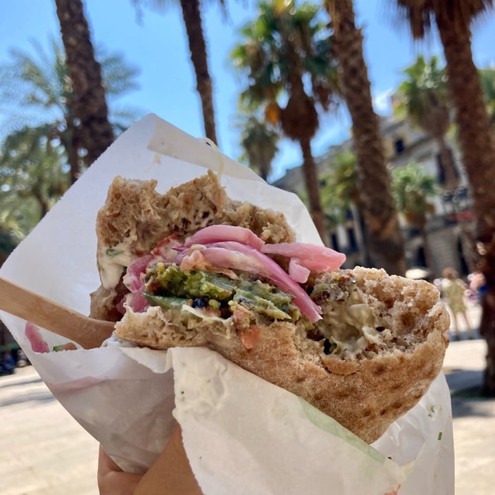 photo of Maoz Vegetarian Falafel shared by @asiayportia on  10 Aug 2022 - review