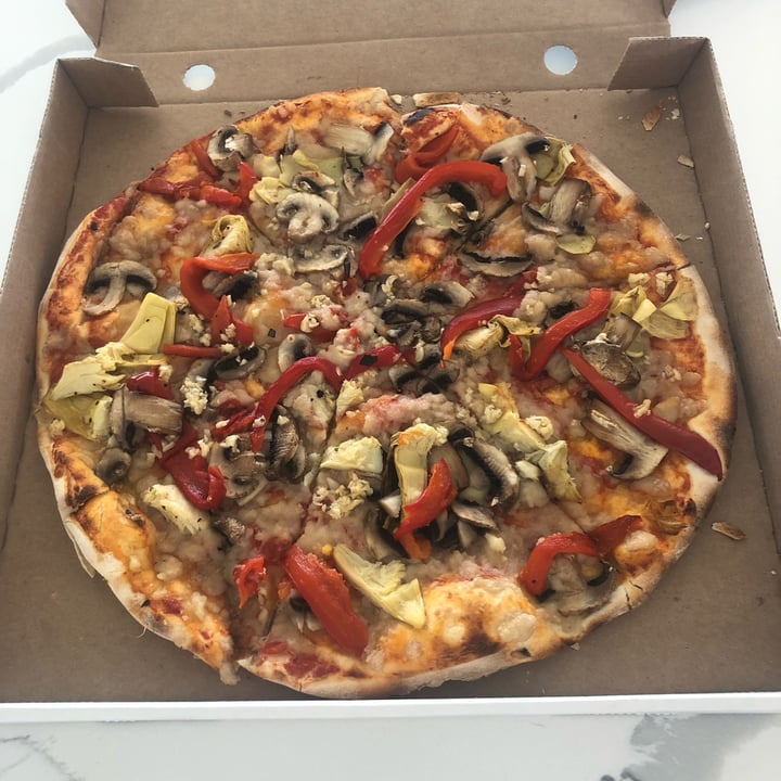 photo of Col'Cacchio - Blouberg Fuccino Pizza shared by @zsuz on  23 Oct 2022 - review