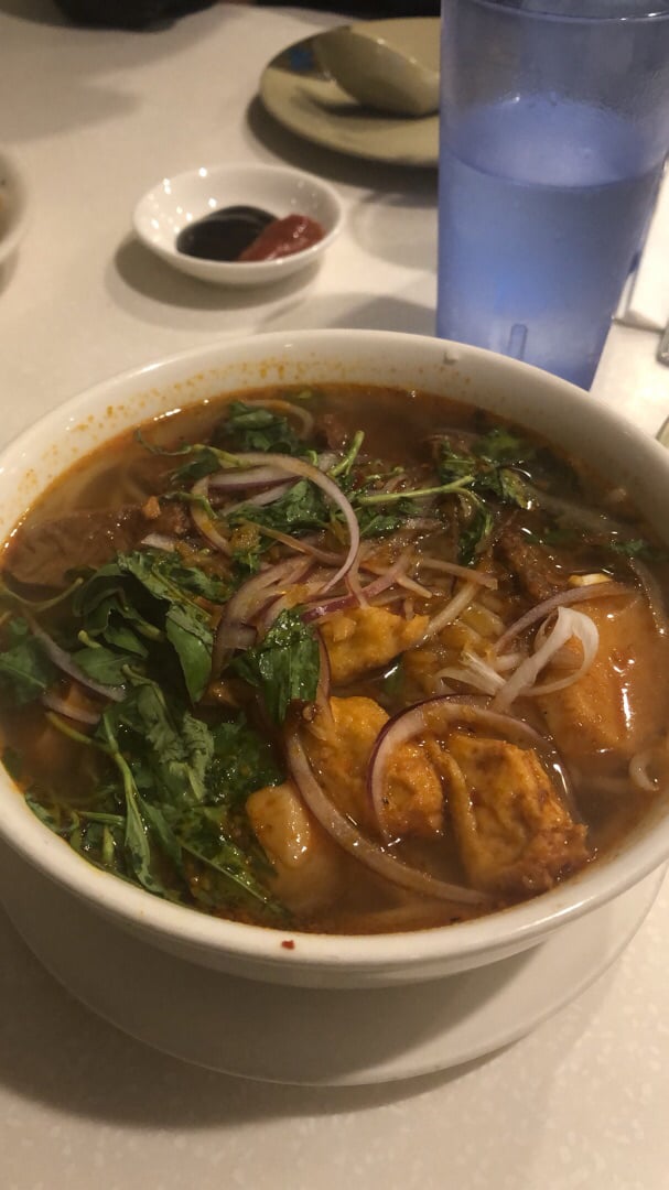 photo of Loving Hut Vegan Restaurant Bun Hue Spicy Noodle Soup shared by @mouthwings on  14 Dec 2019 - review