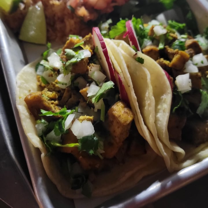 photo of Viva Taco Curry Tacos shared by @theplantbasedbeard on  04 Mar 2022 - review